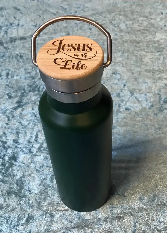 Sportbottle bamboo lid Jesus is life
